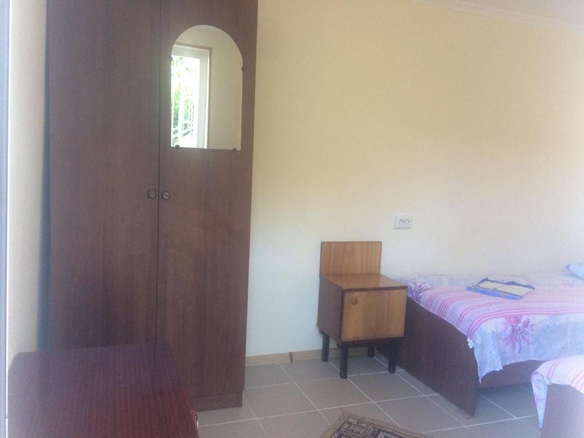 Guest House Yuzhnaya Palmira ปิซุนดา ภายนอก รูปภาพ